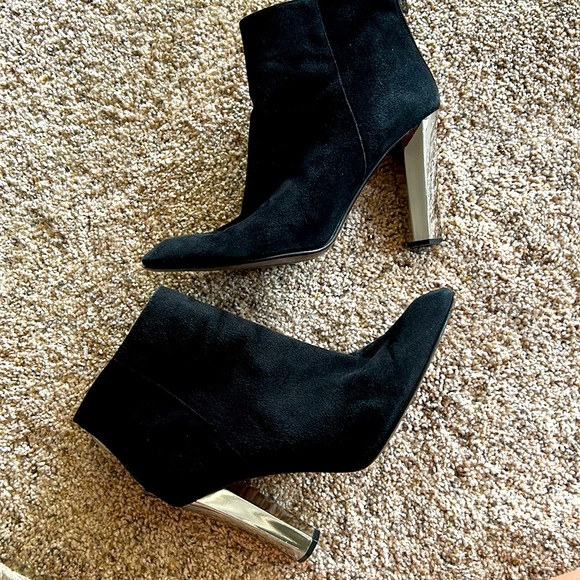Diane von furstenburg suede ankle boots size 7 1/2 med - Picture 1 of 10